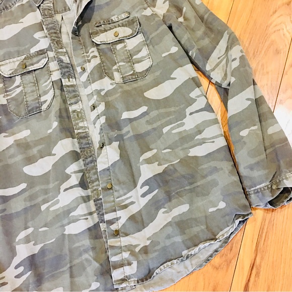 Express camouflage camo shirt top shacket snap long sleeve small hunting… - Picture 6 of 7